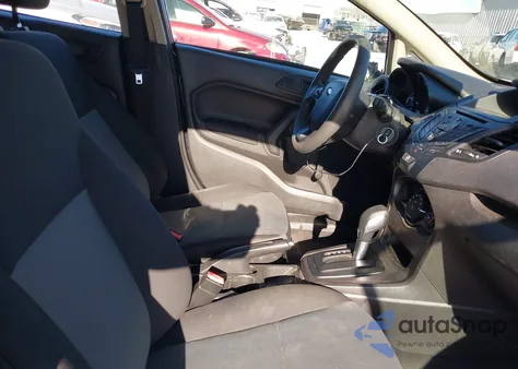 2018 Ford Fiesta S z USA, uszkodzony, nr VIN 3FADP4TJ0JM142720